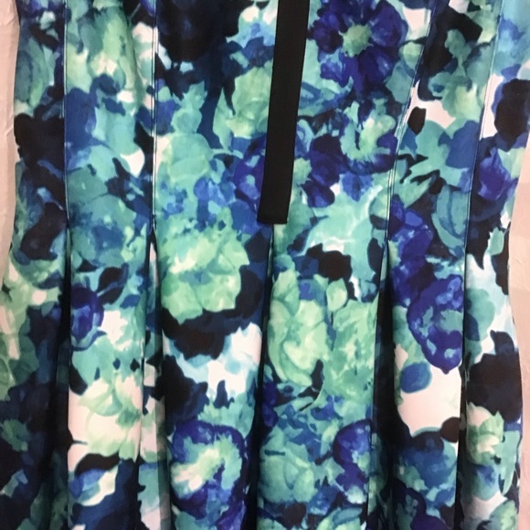 Vince Camuto Blue Green Black Floral Print Sleeveless Fit & Flare Dress, Size 10 - Picture 5 of 12